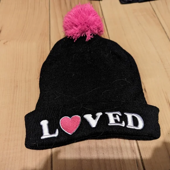 Beanies - Picture 5 of 12